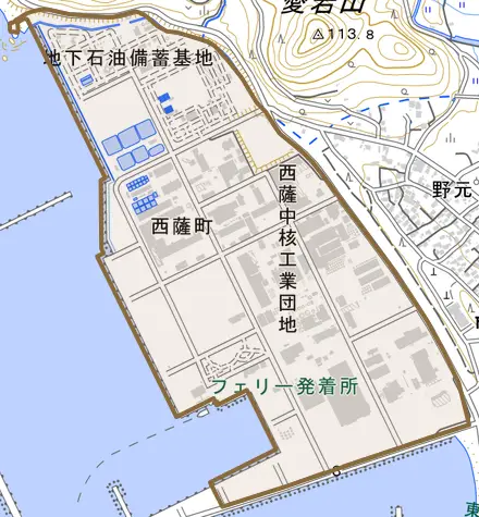 西薩町とその周辺の地図。町の範囲を重ねている