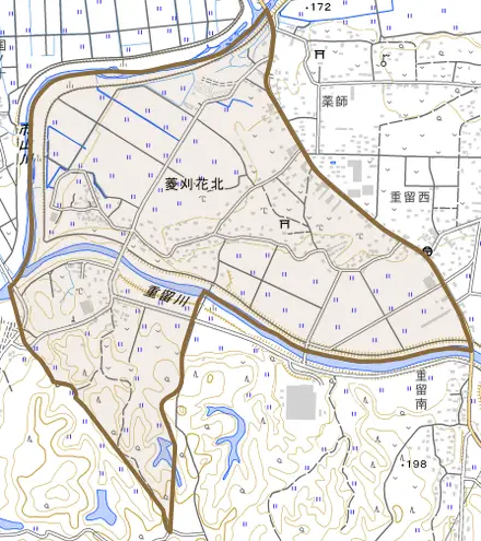 菱刈花北とその周辺の地図。町の範囲を重ねている