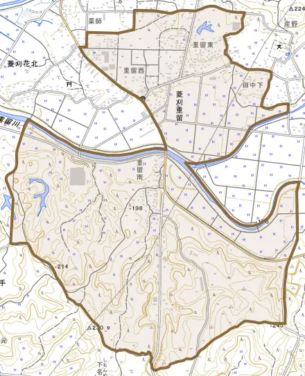 菱刈重留とその周辺の地図。町の範囲を重ねている