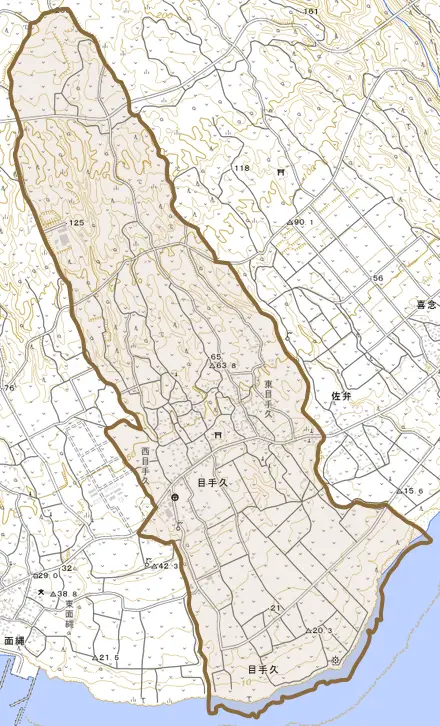 大字目手久とその周辺の地図。町の範囲を重ねている