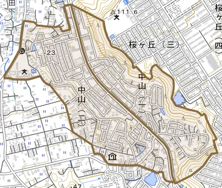 中山とその周辺の地図。町の範囲を重ねている
