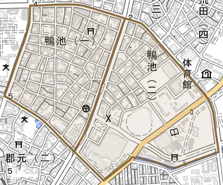鴨池とその周辺の地図。町の範囲を重ねている