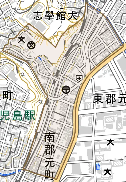 南郡元町とその周辺の地図。町の範囲を重ねている
