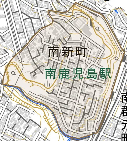 南新町とその周辺の地図。町の範囲を重ねている