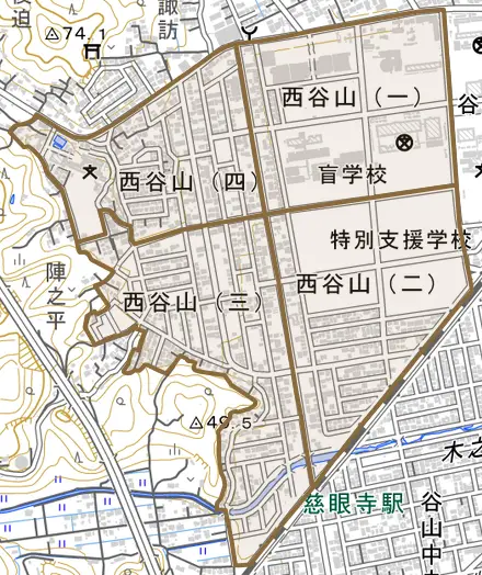 西谷山とその周辺の地図。町の範囲を重ねている