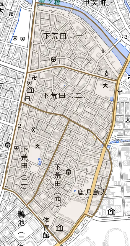 下荒田とその周辺の地図。町の範囲を重ねている