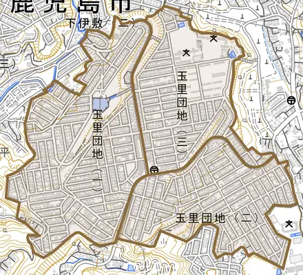 玉里団地とその周辺の地図。町の範囲を重ねている