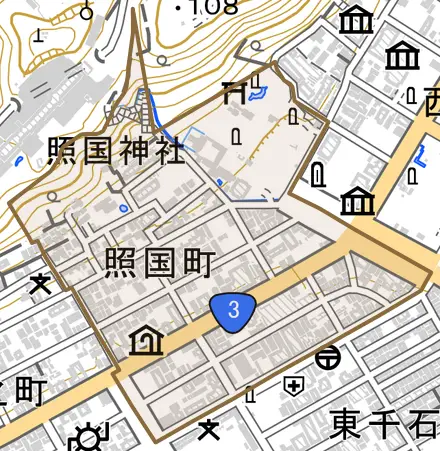 照国町とその周辺の地図。町の範囲を重ねている