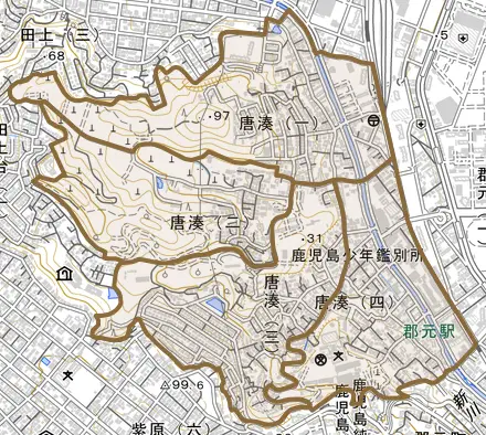 唐湊とその周辺の地図。町の範囲を重ねている