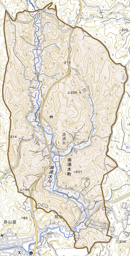 油須木町とその周辺の地図。町の範囲を重ねている