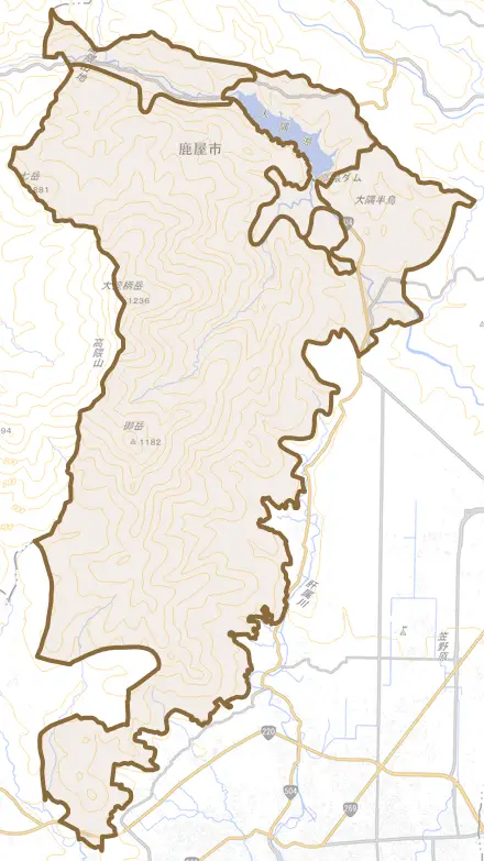 上高隈町とその周辺の地図。町の範囲を重ねている