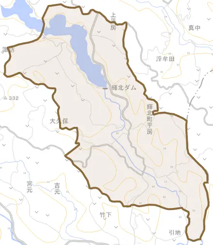輝北町平房とその周辺の地図。町の範囲を重ねている