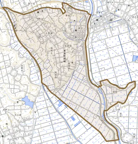 串良町岡崎とその周辺の地図。町の範囲を重ねている