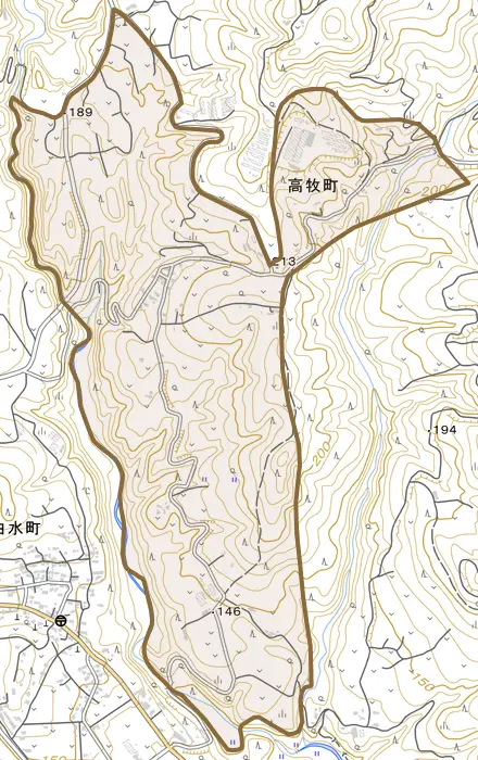 高牧町とその周辺の地図。町の範囲を重ねている