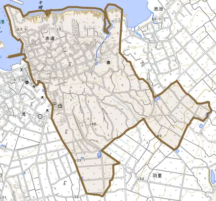 大字赤連とその周辺の地図。町の範囲を重ねている