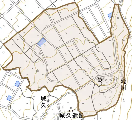 大字滝川とその周辺の地図。町の範囲を重ねている
