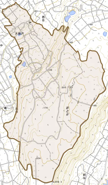 大字大朝戸とその周辺の地図。町の範囲を重ねている