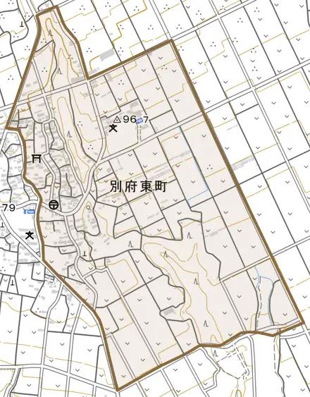 別府東町とその周辺の地図。町の範囲を重ねている