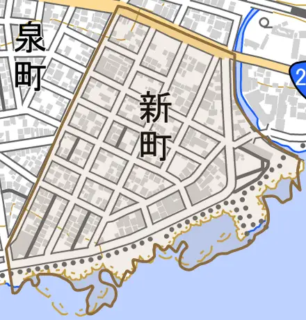 新町とその周辺の地図。町の範囲を重ねている