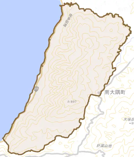 根占辺田とその周辺の地図。町の範囲を重ねている