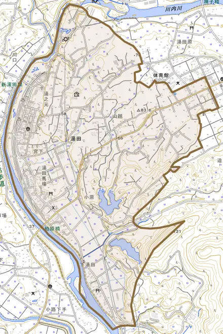 湯田とその周辺の地図。町の範囲を重ねている