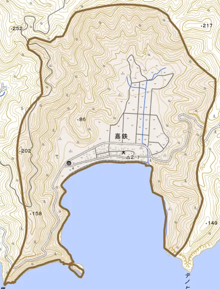 大字嘉鉄とその周辺の地図。町の範囲を重ねている