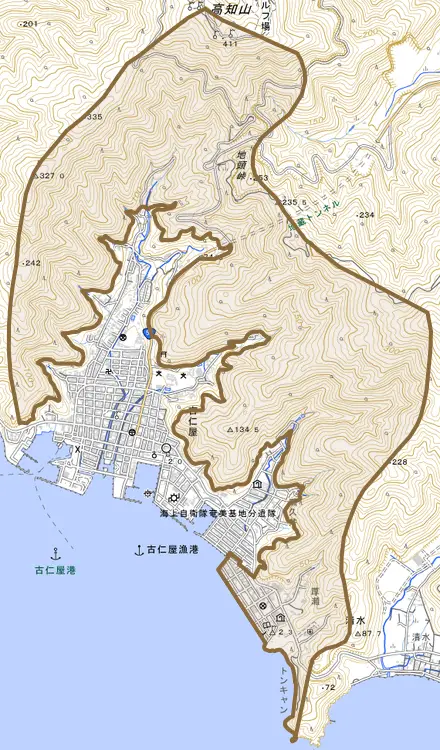 大字古仁屋とその周辺の地図。町の範囲を重ねている
