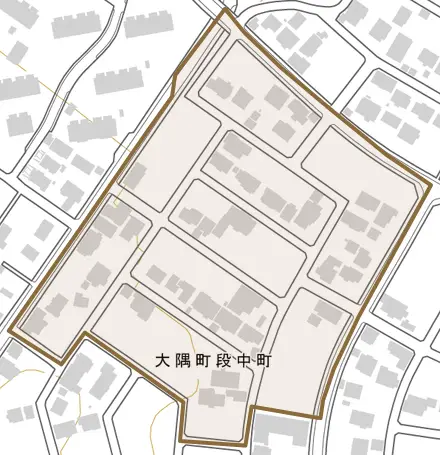 大隅町段中町とその周辺の地図。町の範囲を重ねている