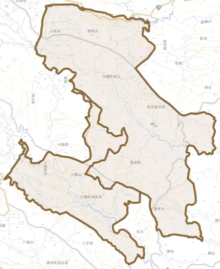大隅町須田木とその周辺の地図。町の範囲を重ねている