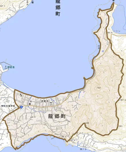 赤尾木とその周辺の地図。町の範囲を重ねている