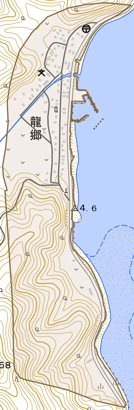 龍郷とその周辺の地図。町の範囲を重ねている