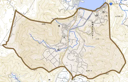 浦とその周辺の地図。町の範囲を重ねている
