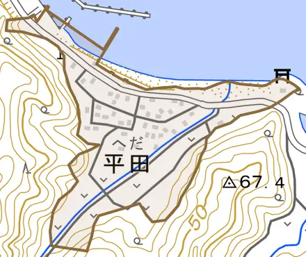 大字平田とその周辺の地図。町の範囲を重ねている