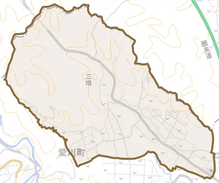 三増とその周辺の地図。町の範囲を重ねている