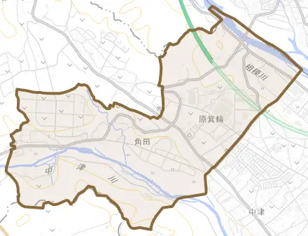 角田とその周辺の地図。町の範囲を重ねている