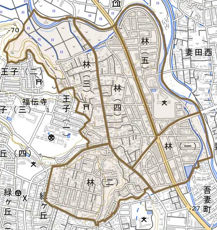 林とその周辺の地図。町の範囲を重ねている
