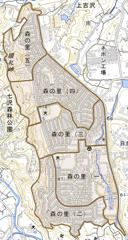 森の里とその周辺の地図。町の範囲を重ねている