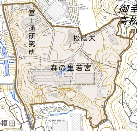 森の里若宮とその周辺の地図。町の範囲を重ねている