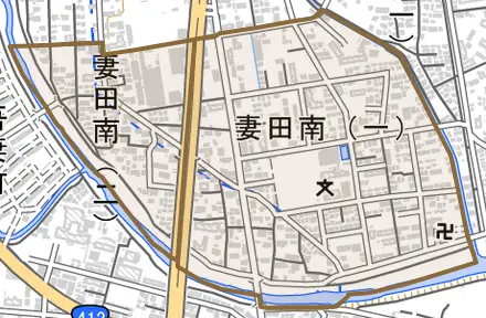 妻田南とその周辺の地図。町の範囲を重ねている