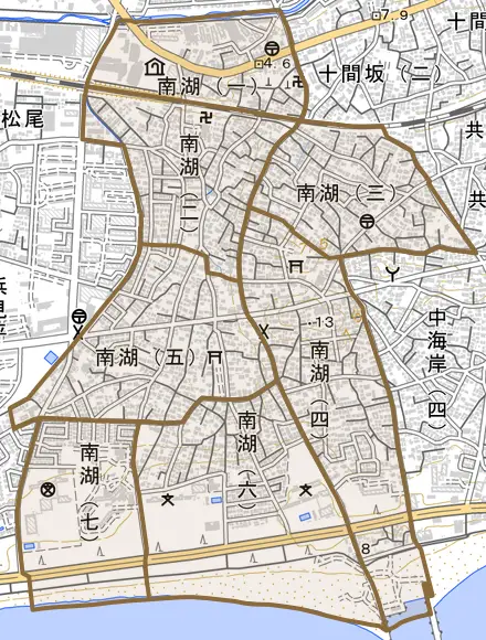 南湖とその周辺の地図。町の範囲を重ねている
