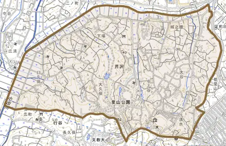 芹沢とその周辺の地図。町の範囲を重ねている