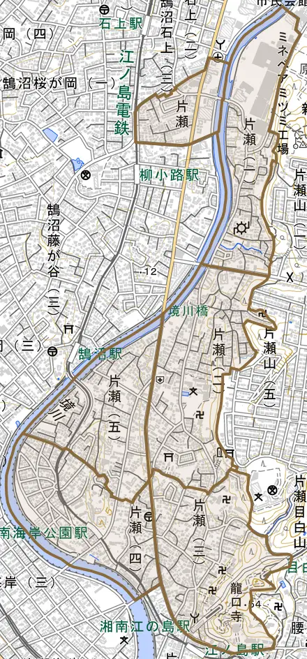 片瀬とその周辺の地図。町の範囲を重ねている
