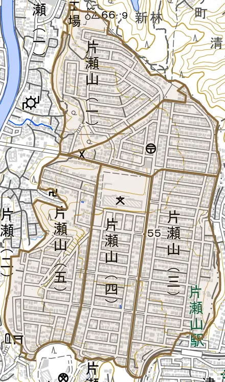 片瀬山とその周辺の地図。町の範囲を重ねている