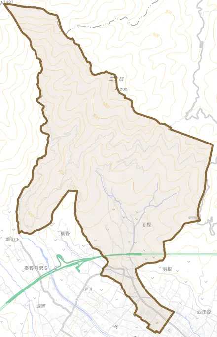菩提とその周辺の地図。町の範囲を重ねている