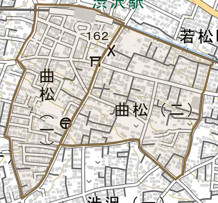 曲松とその周辺の地図。町の範囲を重ねている