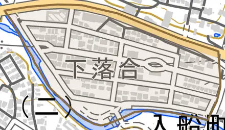 下落合とその周辺の地図。町の範囲を重ねている