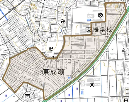 東成瀬とその周辺の地図。町の範囲を重ねている