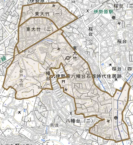 東大竹とその周辺の地図。町の範囲を重ねている