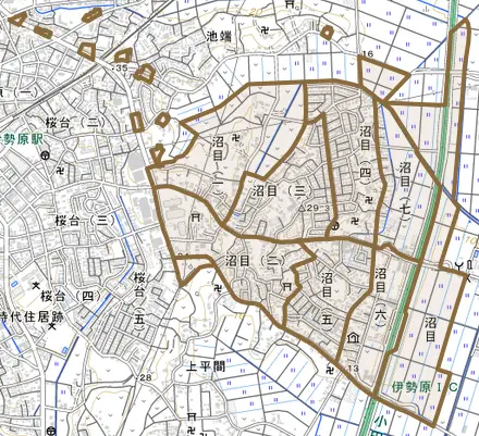 沼目とその周辺の地図。町の範囲を重ねている