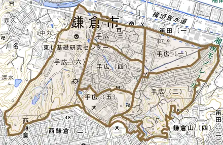 手広とその周辺の地図。町の範囲を重ねている